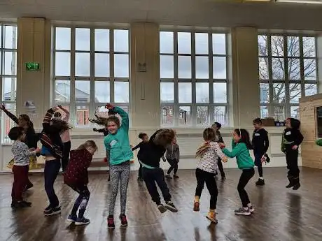 Photo de ART CAMP UK - School Holiday Clubs Leeds