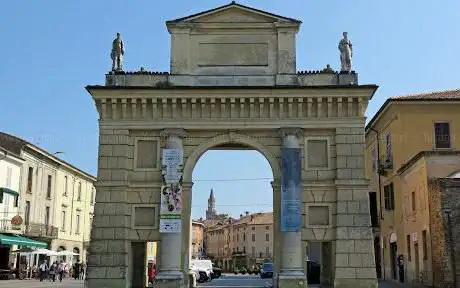 Photo de Arco di Porta Serio