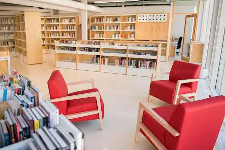 Photo de Biblioteca Ca l'Altisent