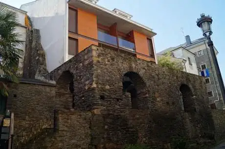 Photo de Muralla medieval