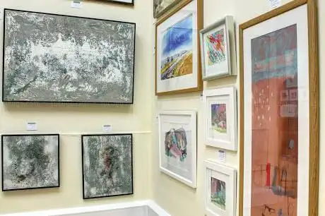 Gallery Jessica Dove