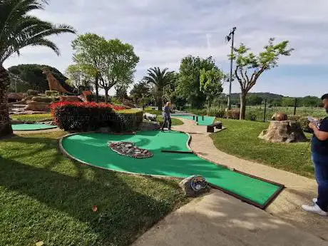 Tropical Golf