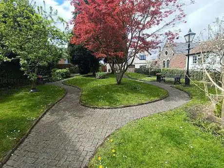 Hollins Close Garden