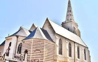 Église catholique Saint-Martin d'Arques et son Cimetière