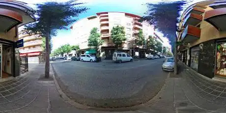 Photo de Moda RE- La Seu botiga de roba de segona mÃ