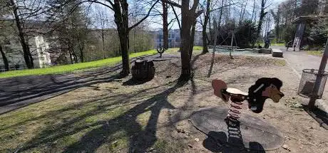 Photo de Spielplatz Guggiwäldli