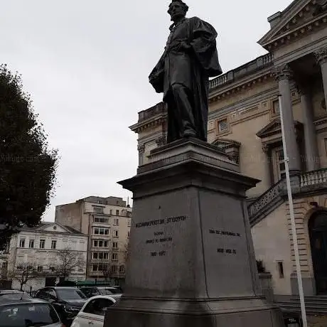 Standbeeld Hippolyte Metdepenningen