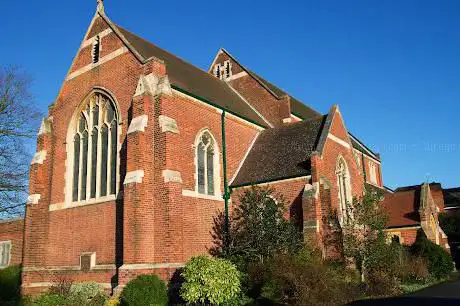 Photo de Holy Trinity Church Redhill