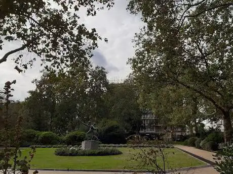 Photo de Cadogan Place Park
