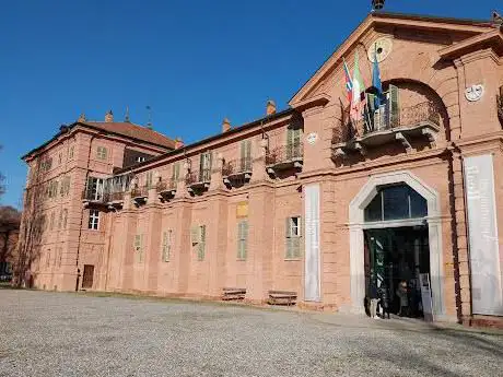 Borgo Castello nel parco de La Mandria