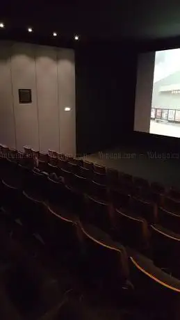 UGC Ciné Cité O'Parinor