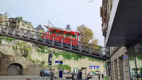 Central Polybahn
