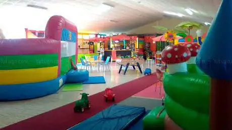 Aire de jeux couverte Ty Marmouz