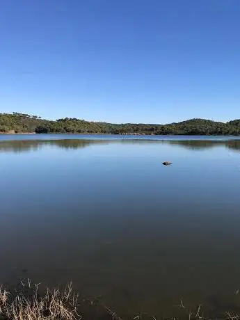 Photo de Embalse Zumajo