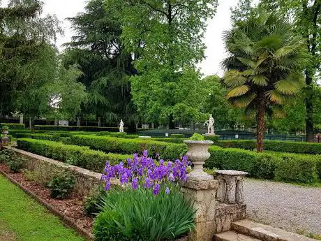 Photo de Parco delle tre ville