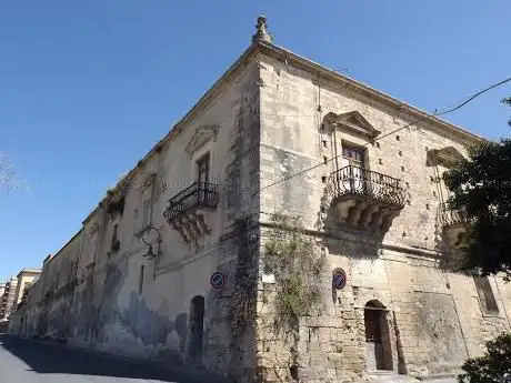 Photo de Palazzo Branciforte