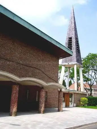 Photo de Église catholique Notre-Dame-de-Fatima à Lambersart