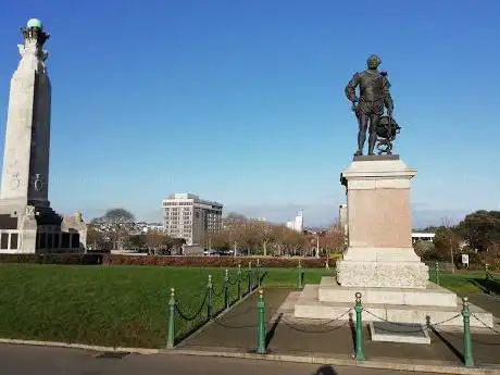 Sir Francis Drake statue