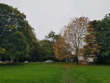 Photo de Woodlands Green