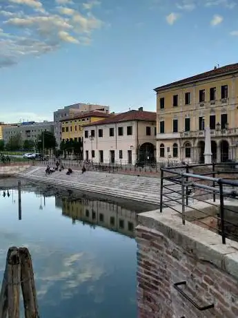 Photo de Portello's Landing