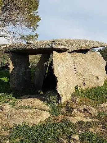 Dolmen de la Creu d'en Cobertella
