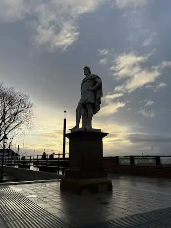 Photo de Statue of Sir William De La Pole