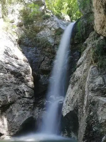 Photo de Cascata torrente Trallo