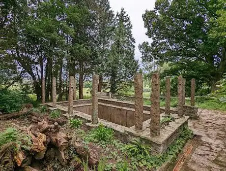 Photo de The Italian Garden at Great Ambrook