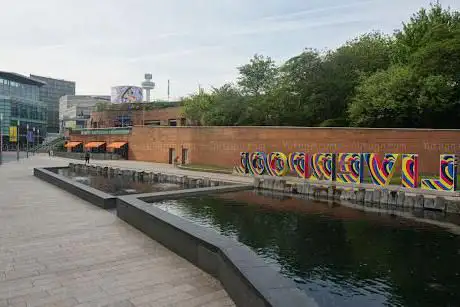 Photo de Liverpool ONE Sugar House Steps
