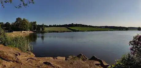 Photo de Dog Kennel Pond