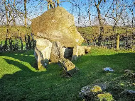 Photo de Goward Dolmen Chambered Grave