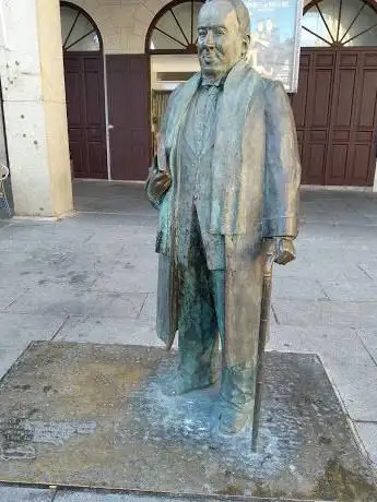 Photo de Estatua de Antonio Machado