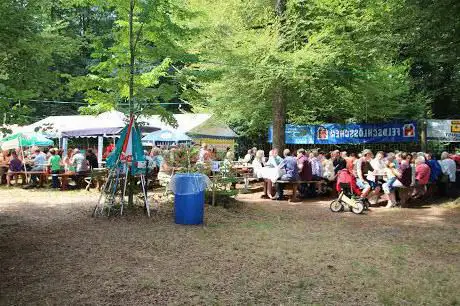 Photo de Waldfestplatz Balzenwil