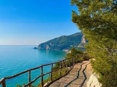 Photo de Sentiero panoramico