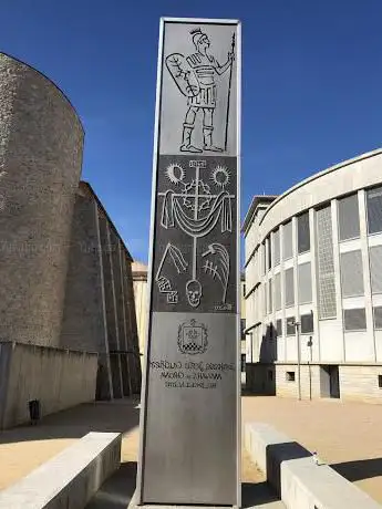 Photo de Monument als Manaies