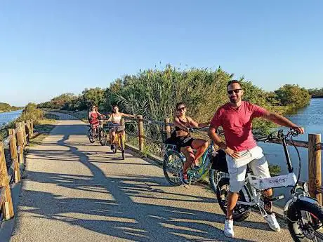 Photo de Happy tour le Grau-du-Roi visite activités attractions à vélo et trottinette tout terrain électrique