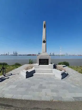 Photo de Brits Oorlogsmonument Doel