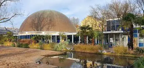 Photo de Planetarium at Artis Zoo