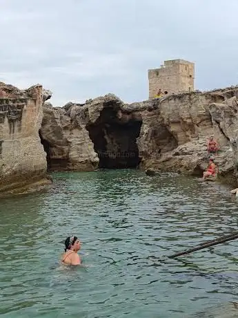 Piscina Naturale di Marina Serra