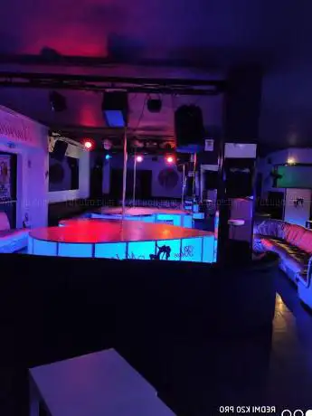 Photo de Blue Night Strip Bar