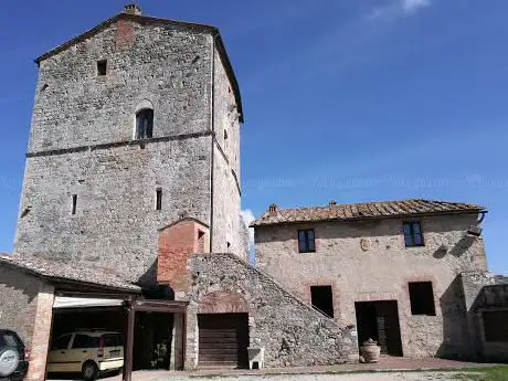 Photo de Osservatorio Astronomico Provinciale Di Montarrenti