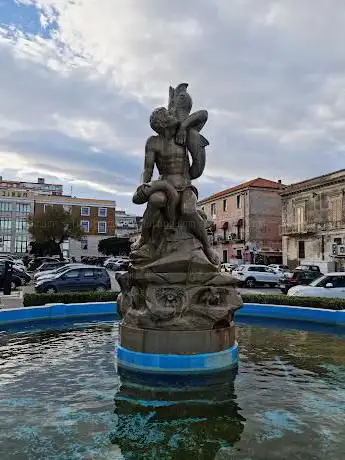 Photo de Fontana di Piazza Sant'Antonio
