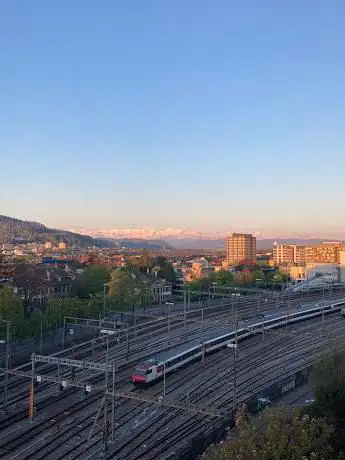 Photo de Sündenblock und Bierpongtempel