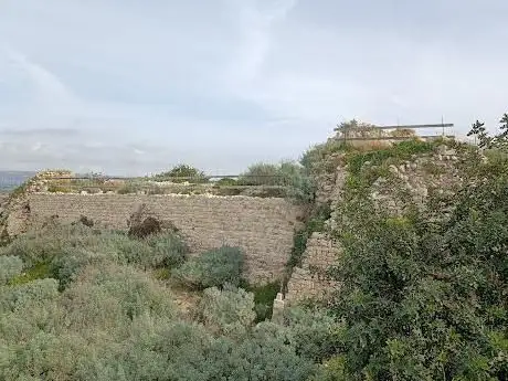 Photo de Castello dei Tre Cantoni