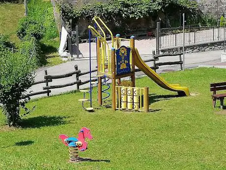 Photo de Area giochi - Cremeno (LC)