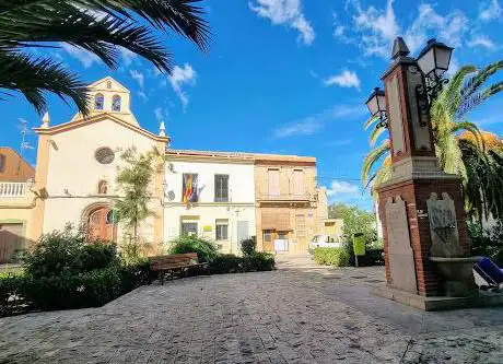 Photo de Plaza San Benito de Mahuella
