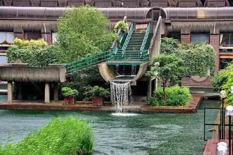 Photo de Barbican Water Gardens