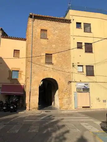 Photo de Portal de la riera. Antiga muralla