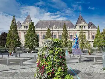 Photo de Place des Martyrs