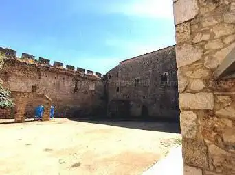 Photo de Cistercian Monastery of Vilabertran